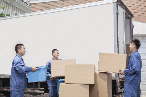 Professional moving services in Wimbledon illustrated for a stress-free move